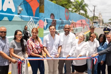 Paseo de los Colores llega a La Romana