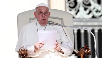 Escarbando: Rechazar a los inmigrantes es un 'pecado grave', advierte el papa Francisco