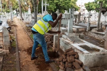 Alcaldía restaura el bicentenario cementerio de la avenida Independencia