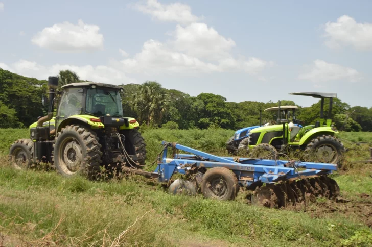 Ministro expone en Puerto Rico 'exitoso modelo' dominicano en agropecuaria