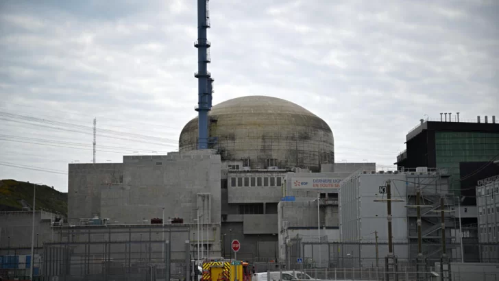Francia enciende un nuevo reactor nuclear