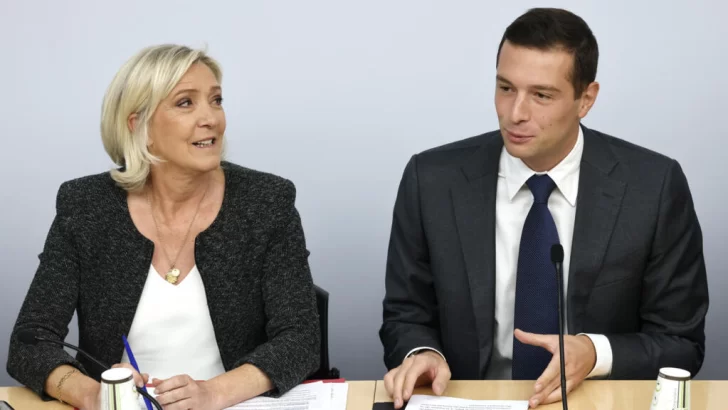 La ultraderechista Marine Le Pen llama a una disolución de la Asamblea Nacional en un año