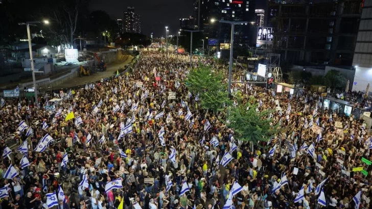 Multitudinaria marcha en Tel Aviv para pedir un acuerdo con Hamás sobre los rehenes