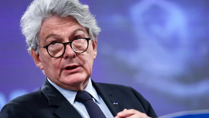 El francés Thierry Breton dimite como comisario europeo y ajusta cuentas con Ursula von der Leyen