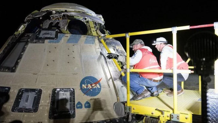 La nave Starliner regresa a la Tierra, pero sin los dos astronautas que siguen varados en el espacio