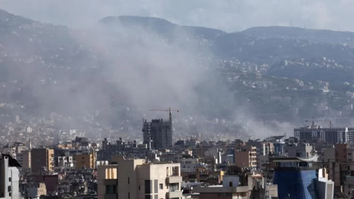 Israel lanza un ataque aéreo en Beirut, la capital de Líbano, tras a una serie de bombardeos de Hezbolá en territorio israelí