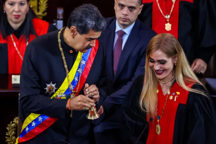 EEUU sanciona a implicados en fraude de Maduro, pero no toca petróleo venezolano