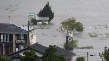 Más de 60.000 evacuados y un desaparecido en Japón por inundaciones