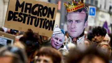 Miles de manifestantes se movilizan en París contra el Gobierno Macron-Barnier