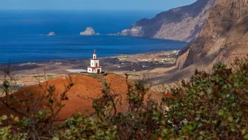 Cómo la pequeña isla de El Hierro logró escapar del turismo masivo que afecta a otras regiones de España