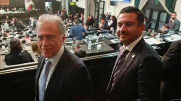 'Yunes traidor': quién es el polémico senador opositor que le dio a AMLO el voto clave para la aprobación de la reforma judicial en México