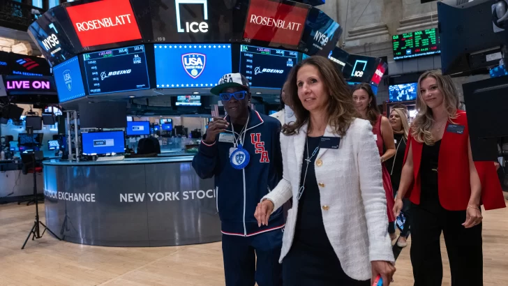 Wall Street termina al alza tras datos de inflación