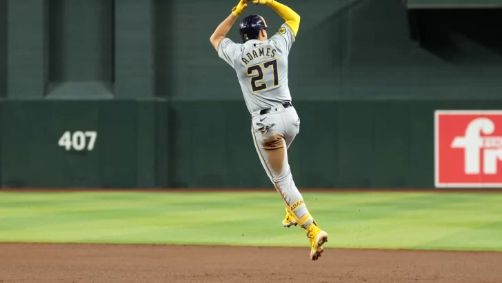 Dos jonrones de Willy Adames, con 'grand slam' incluido, lideran la paliza de Milwaukee