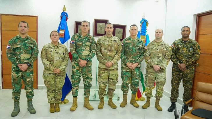 Comandantes militares de R.D y EE.UU dialogan sobre entrenamientos conjuntos y cooperación