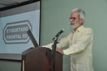 Periodistas de la salud participan en conversatorio sobre etiquetado en productos de nutrición