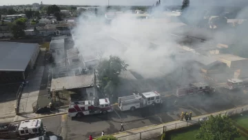 Se incendia procesadora de tabaco en Moca