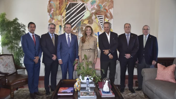 Lanzan Semana Dominicana en España