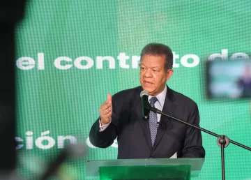 Leonel Fernández dice que el país ha retrocedido al 'siglo XIX' con el gobierno de Luis Abinader