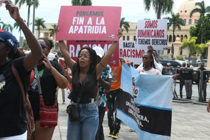 Exige al CES impulsar 'verdadera política migratoria' enfocada en DDHH