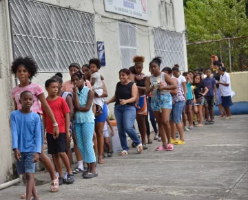 Seaboard-en-solidaridad-con-ninos-de-Villa-Francisca-1-728x588