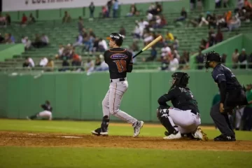 Troy Johnston defenderá nuevamente la camiseta de los Toros del Este