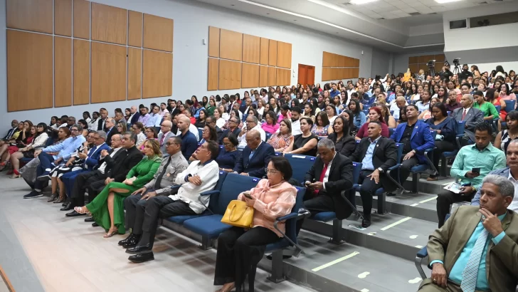 UCNE y Centro Siglo XXI auspician VII Congreso Internacional de Medicina Integral