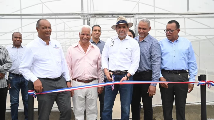 Agricultura entrega más de RD$ 50 millones a productores de San Francisco de Macorís