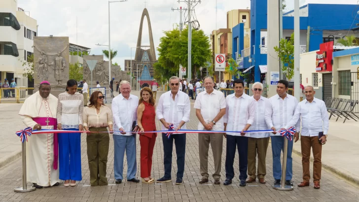 Turismo inaugura Boulevard de la Peregrinación y reconstrucción de calles circundantes de la Basílica de Higüey