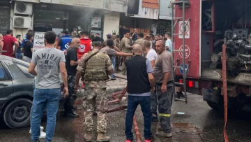 Una nueva ola de explosiones de walkie-talkies en Líbano deja al menos 25 muertos y cientos de heridos mientras Israel moviliza tropas desde Gaza hacia el norte del país