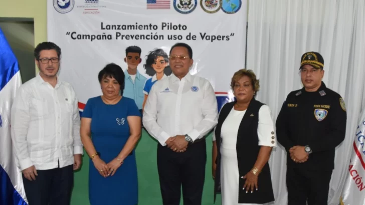 Inician plan piloto para evitar uso de vapers en las escuelas