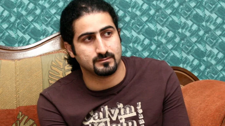 Francia prohíbe el regreso al país a hijo de Bin Laden por ‘apología del terrorismo’