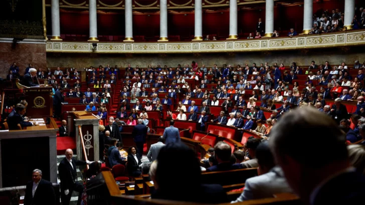 Francia: comienza el examen del presupuesto 2025 en la Asamblea Nacional