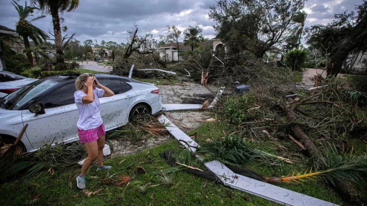 Cuatro muertos y más de tres millones de hogares sin electricidad en Florida tras paso del huracán Milton