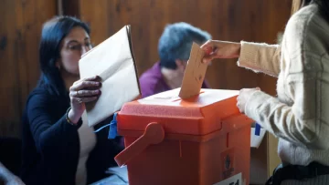 Uruguay: avanza el conteo de votos en la elección del próximo presidente