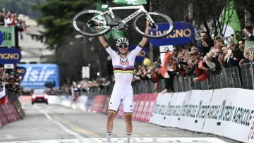 Pogacar reina también en Lombardía para cerrar una temporada monumental