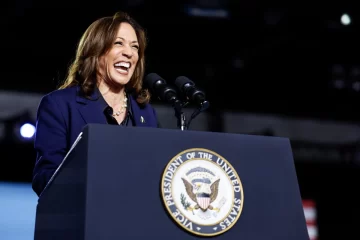 Harris pide el voto a los jóvenes, Trump critica a Zelenski