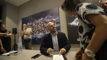 Polémica por la ausencia del periodista Roberto Saviano en la Feria del Libro de Fráncfort