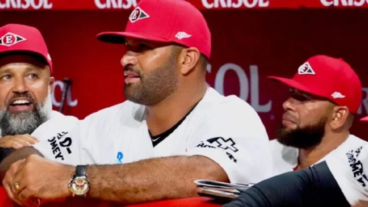 Albert Pujols debuta como dirigente con triunfo de los Leones sobre los Tigres