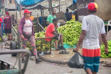 Variación del IPC de noviembre fue de 0.71 % reflejando aumentos en alimentos y bebidas no alcohólicas Variación del IPC de noviembre fue de 0.71 % reflejando aumentos en alimentos y bebidas no alcohólicas