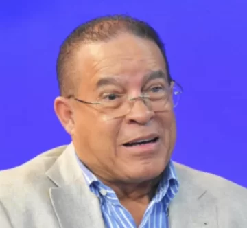 Genaro Rodríguez Morel pone en circulación tres libros sobre la historia colonial de Santo Domingo Genaro Rodríguez Morel pone en circulación tres libros sobre la historia colonial de Santo Domingo