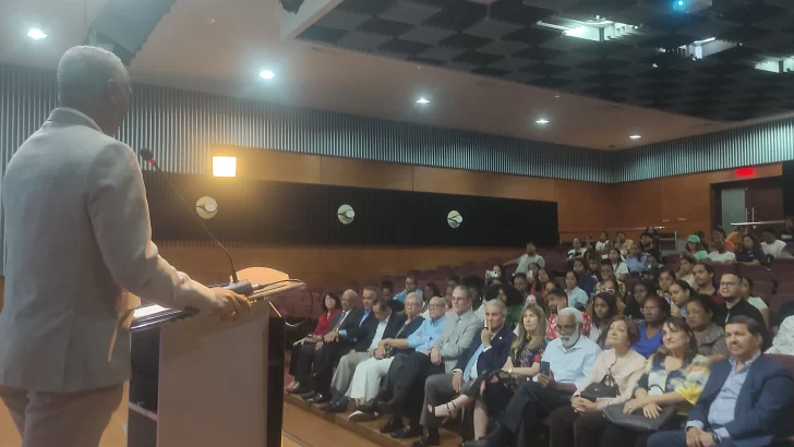 UASD reconoce a doctores de disciplinas vinculadas a la salud mental