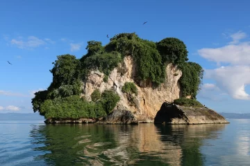 Los Haitises, destino ecoturístico que aporta a la economía nacional