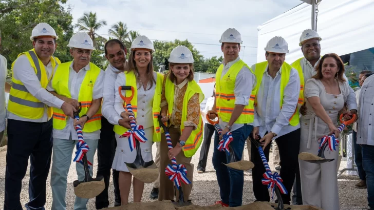 Inician construcción de Unidad Traumatológica de hospital en Valverde