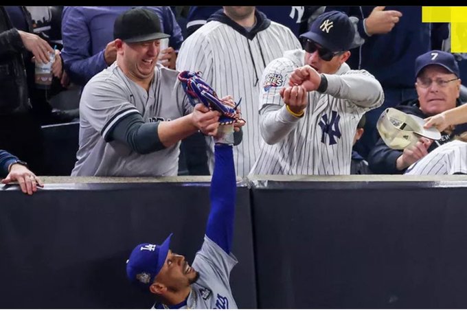 Los Yanquis prohibieron la entrada al estadio a los dos fans que agarraron del guante a Betts