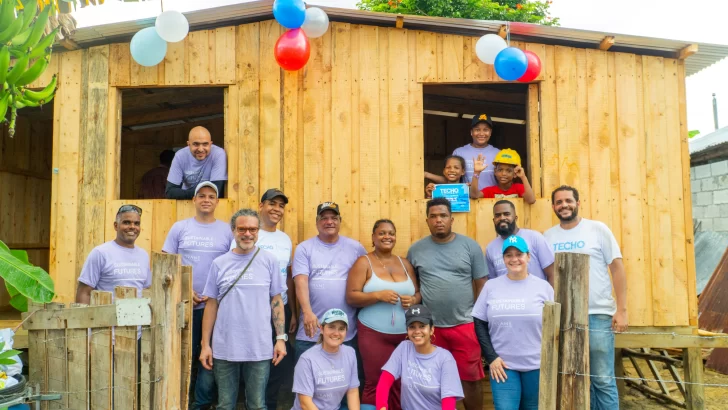 TECHO construye 18 viviendas para familias vulnerables en Los Alcarrizos