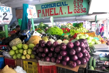 Precios de alimentos se mantienen estables en los mercados