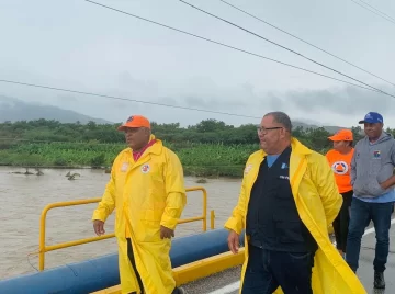 Defensa Civil llama a la población estar alerta atenta a las condiciones climáticas