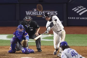 Los Yanquis reaccionan y se mantienen con vida en la Serie Mundial