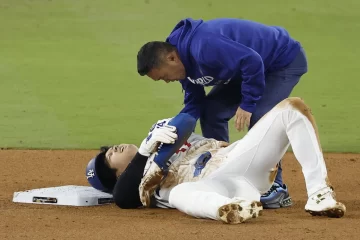 Shohei Ohtani supera susto y formará este lunes en el tercer juego