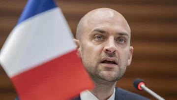 Francia devuelve piezas arqueológicas a Etiopía